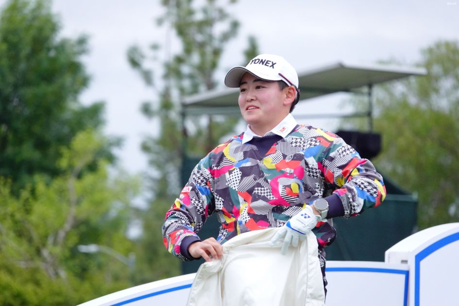 岩井明愛、馬場咲希が日本勢トップ9位発進 渋野日向子は出遅れ128位