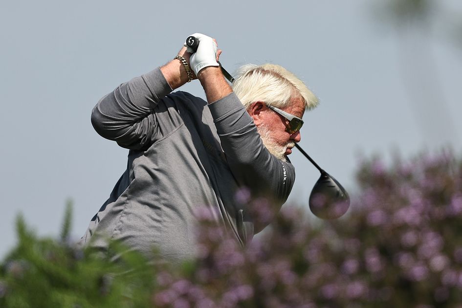 クセ強スイングでラウンド中はタバコにダイエットコーク 破天荒な