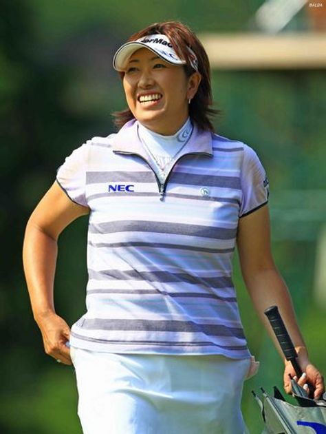 福嶋晃子が復活優勝！国内ツアー通算24勝目を挙げる！ - ゴルフ総合