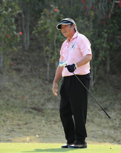 ジャンボ尾崎、ラストステージ初戦は予選落ち「出直してきます 