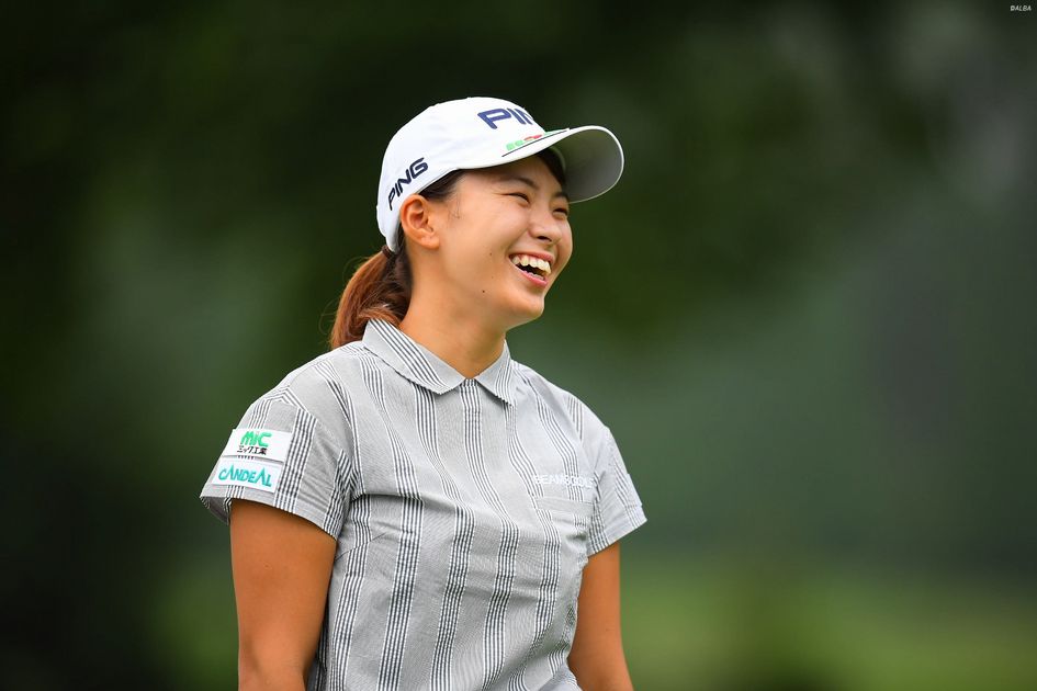 23年女子ゴルフ国別対抗戦サイン入りジップアップシャツ（渋野、畑岡、古江、笹生） 畑岡奈紗10位で変わらず 古江22位 渋野43位／女子世界ランク