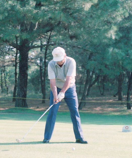 切り返しが早いリー・トレビノは「ナイスおっちゃんスイング