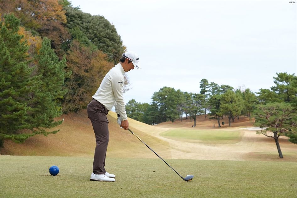 ゴルフ日本シリーズ　石川遼サイン　ビンフラッグ 22年日本シリーズで撮影！ 石川遼のドライバースイング【連続写真