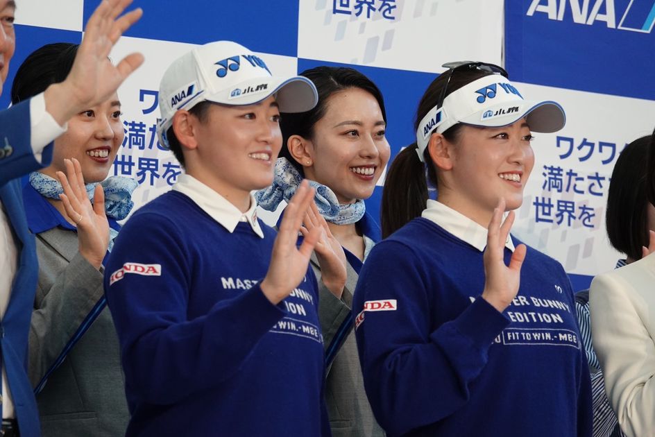 全日本空輸株式会社が岩井明愛・千怜とスポンサー契約を締結