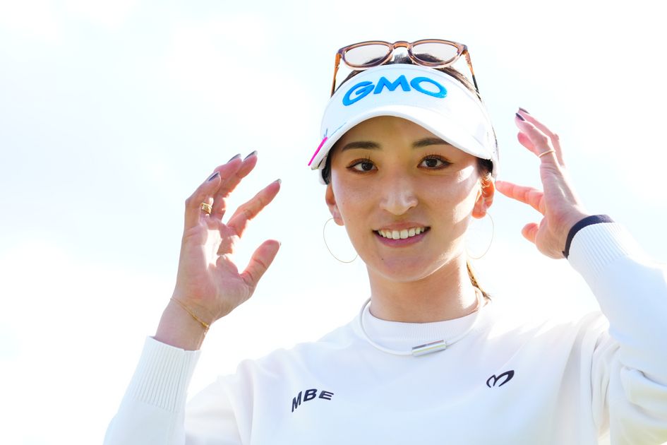 【貴重】女子プロゴルフ 脇元華選手 直筆サイン入りTシャツ ダイキンオーキッド 貴重】女子プロゴルフ 脇元華選手 直筆サイン入りTシャツ ダイキン