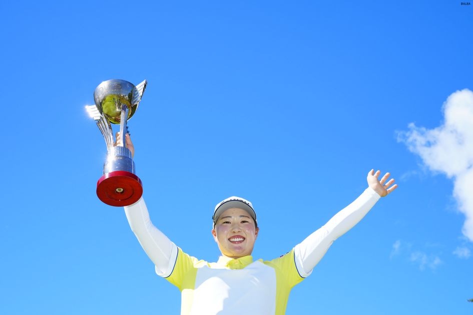 GOLF5 ホワイトキャップ 竹田麗央プロ サイン入り 竹田麗央、目指せ