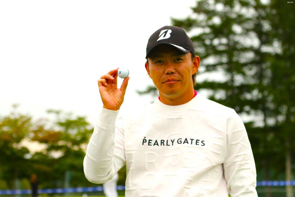 評価4000件⭐︎ボール　5台 替えない男”がBS新ボールを即投入＆高評価 平均飛距離1位の新星も「風