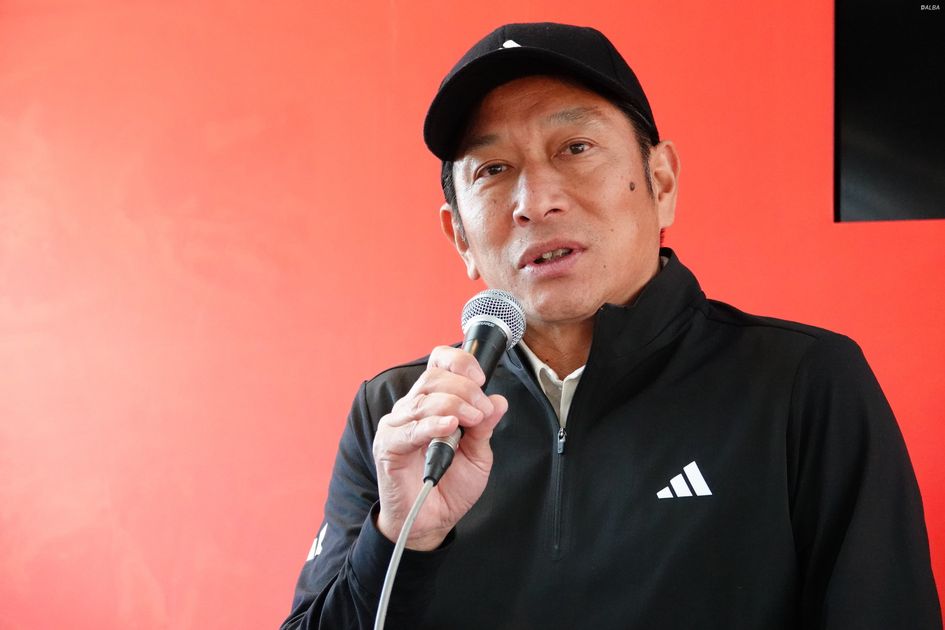 爆売り！ 青学・原晋監督の“お墨付き”『アディゼロZG25』 箱根駅伝使用率 スパイク・シューズ