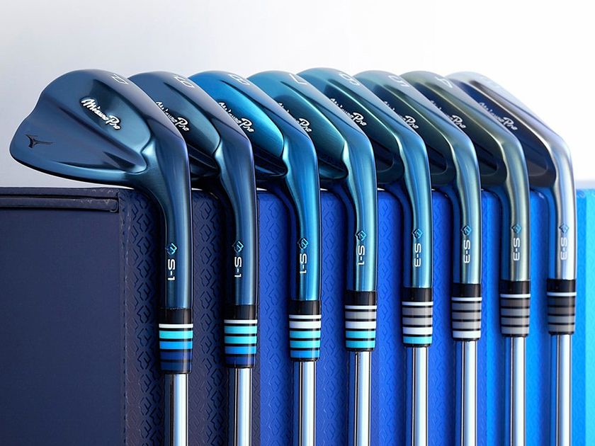 最終値下げ 30D Light Blue Edition 美品 コレは新しい！ミズノ、番手毎に色が変わる『Mizuno Pro Limited