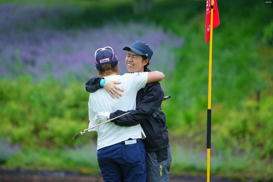 67」×3で圧勝 鈴木佳恵がツアー24年目の初V「まさか公式戦で