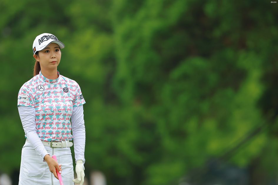 金澤志奈が人生初のホールインワンを達成 主催者から10万円贈呈に