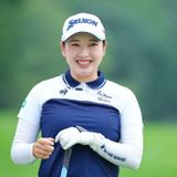 限定★23区★キャディバッグ★成田美寿々モデル★オンワード★ゴルフバッグ★レア 金田久美子が夏らしさ全開に！ 新キャディバッグでモチベーション